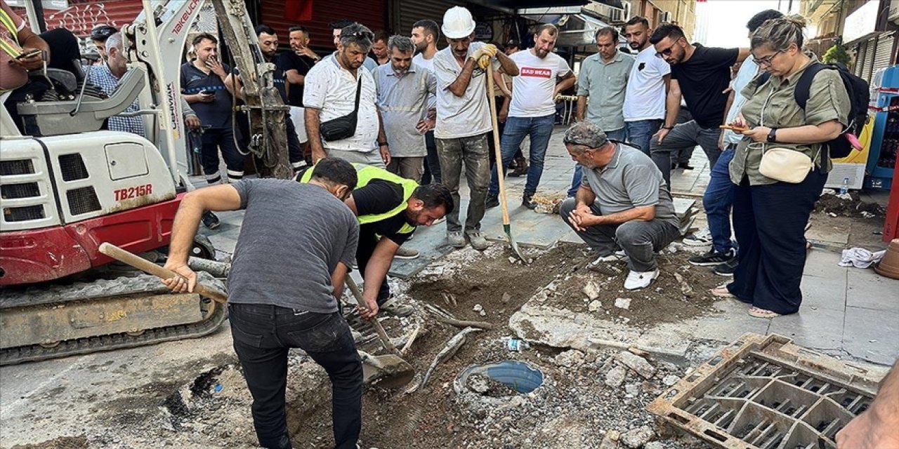 İzmir'de elektrik akımına kapılan 2 kişinin ölümüne ilişkin gözaltı sayısı 31'e yükseldi