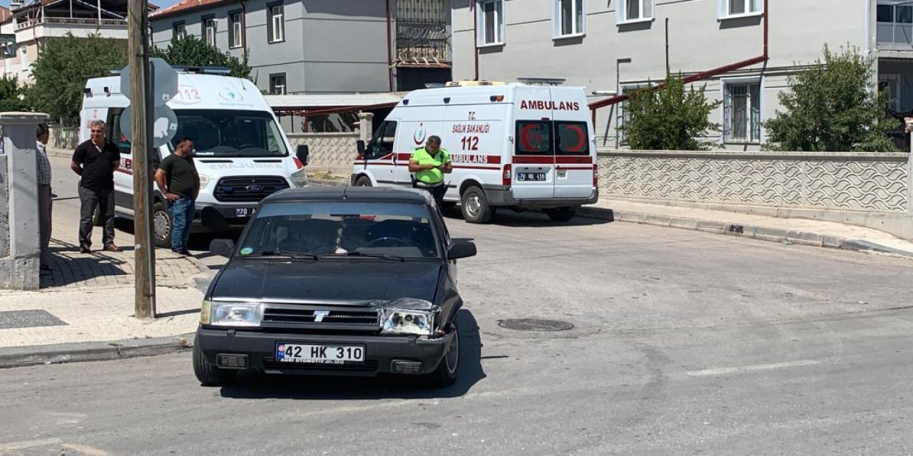 Vakaya giden ambulans Konya plakalı araçla çarpıştı