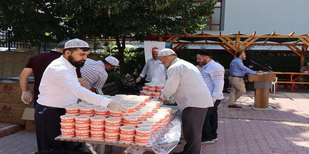 Konya Müftüsü Öge, Hacı Hasanbaşı Kur’an Kursu’nda aşure programına katıldı