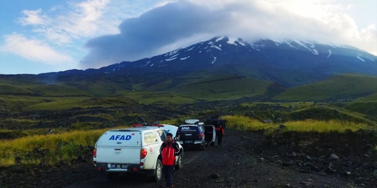 Tipide kayboldular: 2 dağcı aranıyor