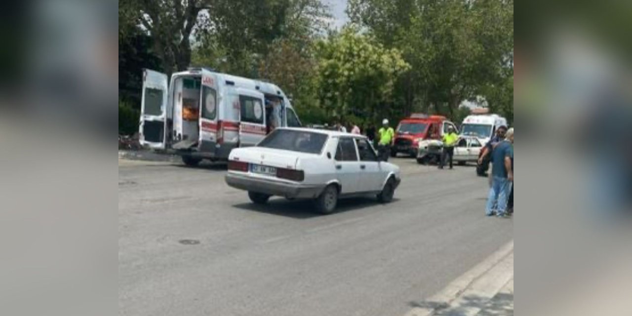 Konya’da otomobiller kafa kafaya çarpıştı! Çok sayıda yaralı var