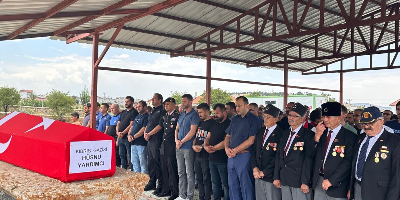 Konya’da Kıbrıs gazisi Hüsnü Yardımcı toprağa verildi