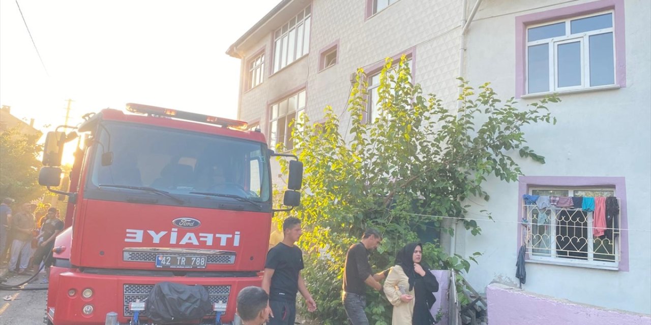 Konya'da şofben evi yaktı