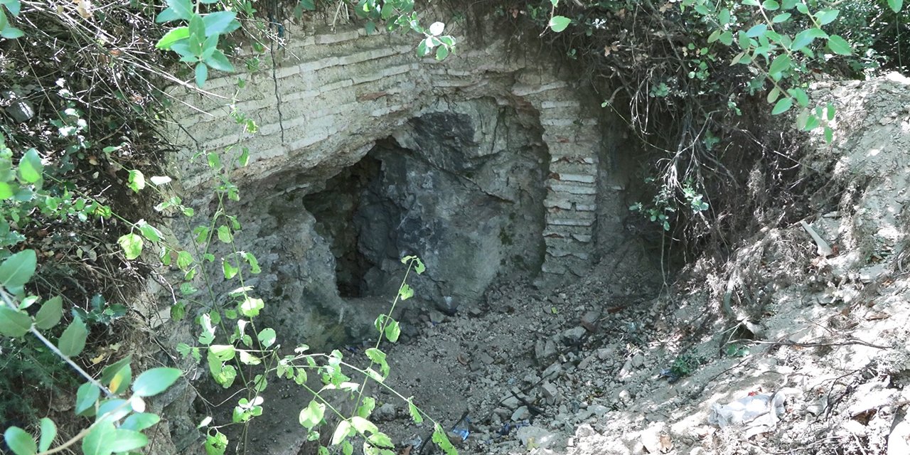 Tarihi köy definecilerin yeni adresi oldu!