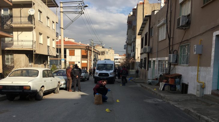 İşe gitmek için evden çıkan kişi bıçaklanarak öldürüldü