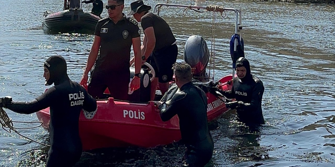 Serinlemek için girdiği suda boğuldu