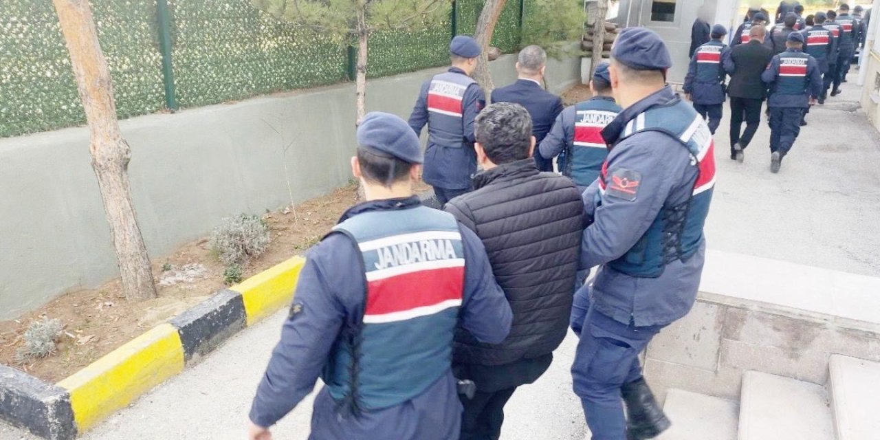 Konya’da jandarma operasyonu! 63 kişi yakalandı