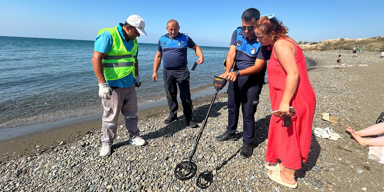 Depremde ölen annesinden hatıra yüzüğü kaybetti, ekipler seferber oldu