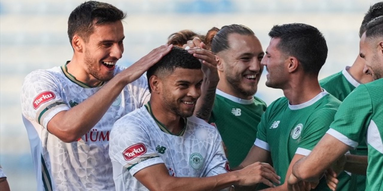 Süper Lig’in ilk frikik gölü Konyaspor'un yıldız futbolcusundan geldi