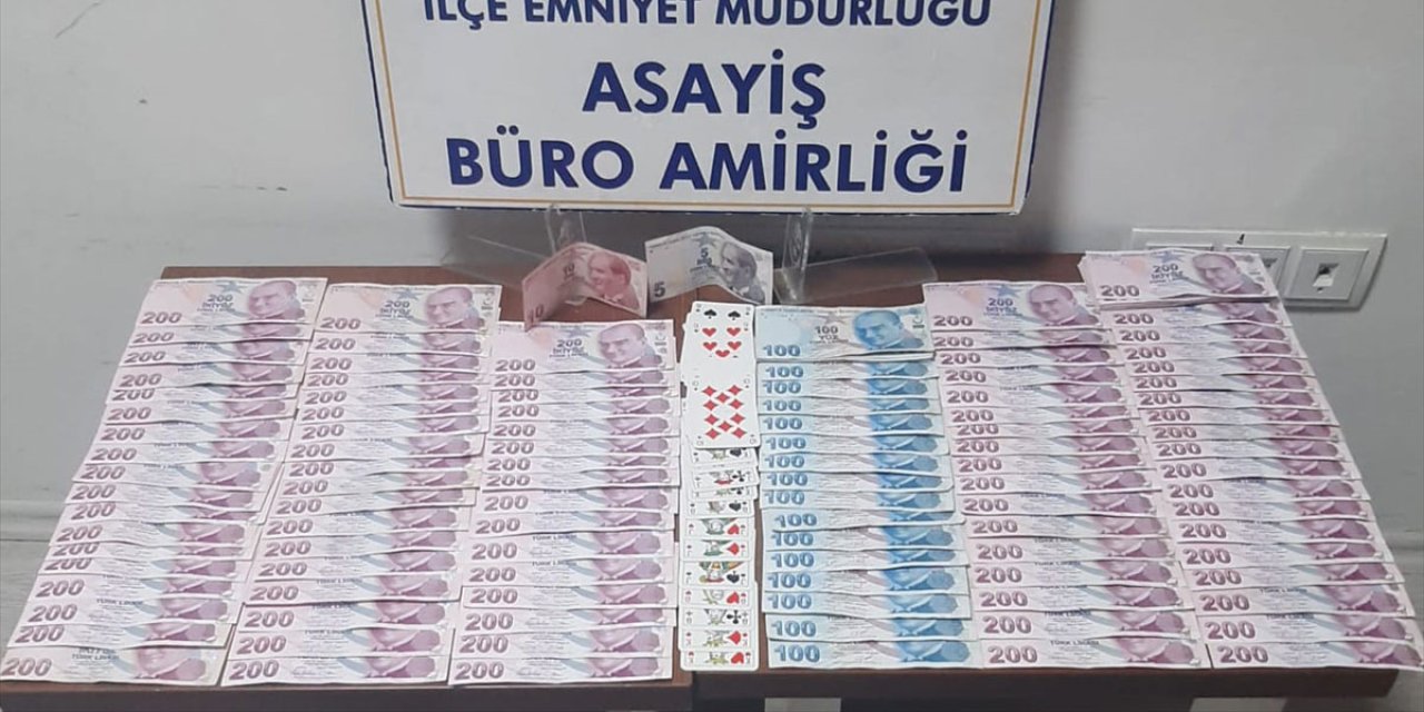 Konya’da kumar oynayan 5 kişiye ceza yağdı