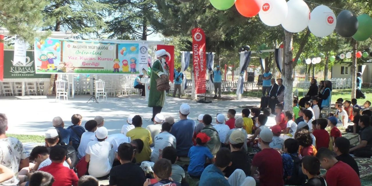 Akşehir’de Yaz Kur’an kursları şenlikle sona erdi