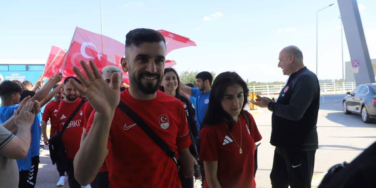 Para Tekvando Milli Takımı Konya’dan Paris’e uğurlandı