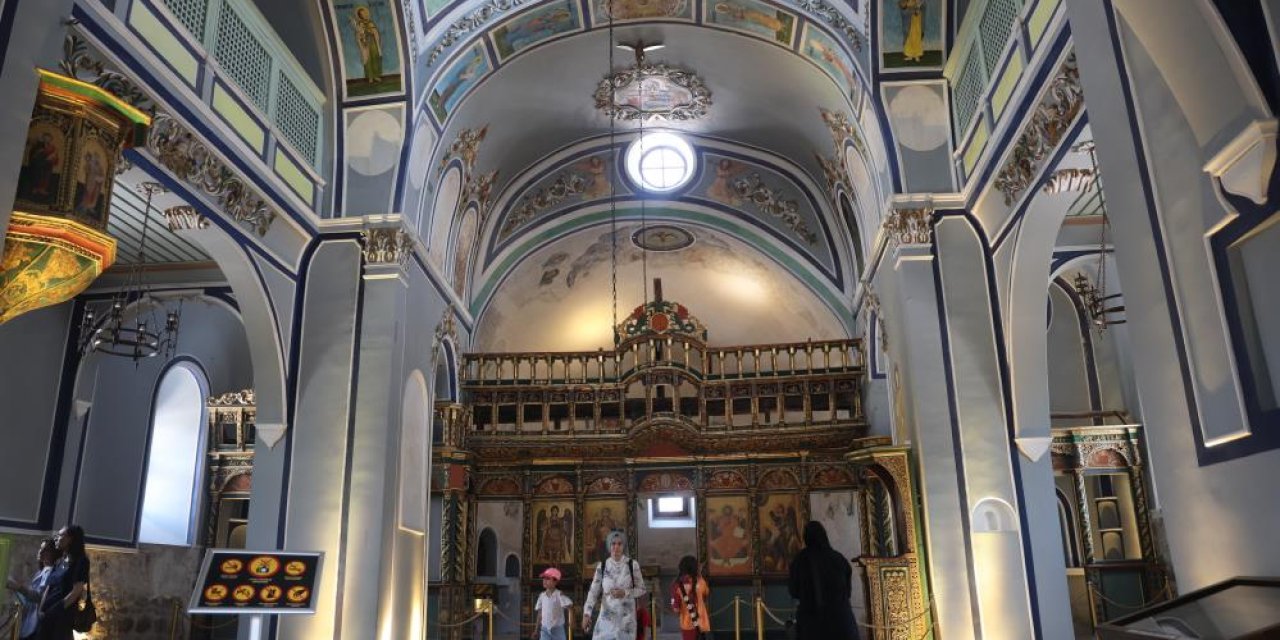 Dünyanın en eskisi! Konya’nın Rum Köyü’ndeki 1700 yıllık kilise halen ayakta