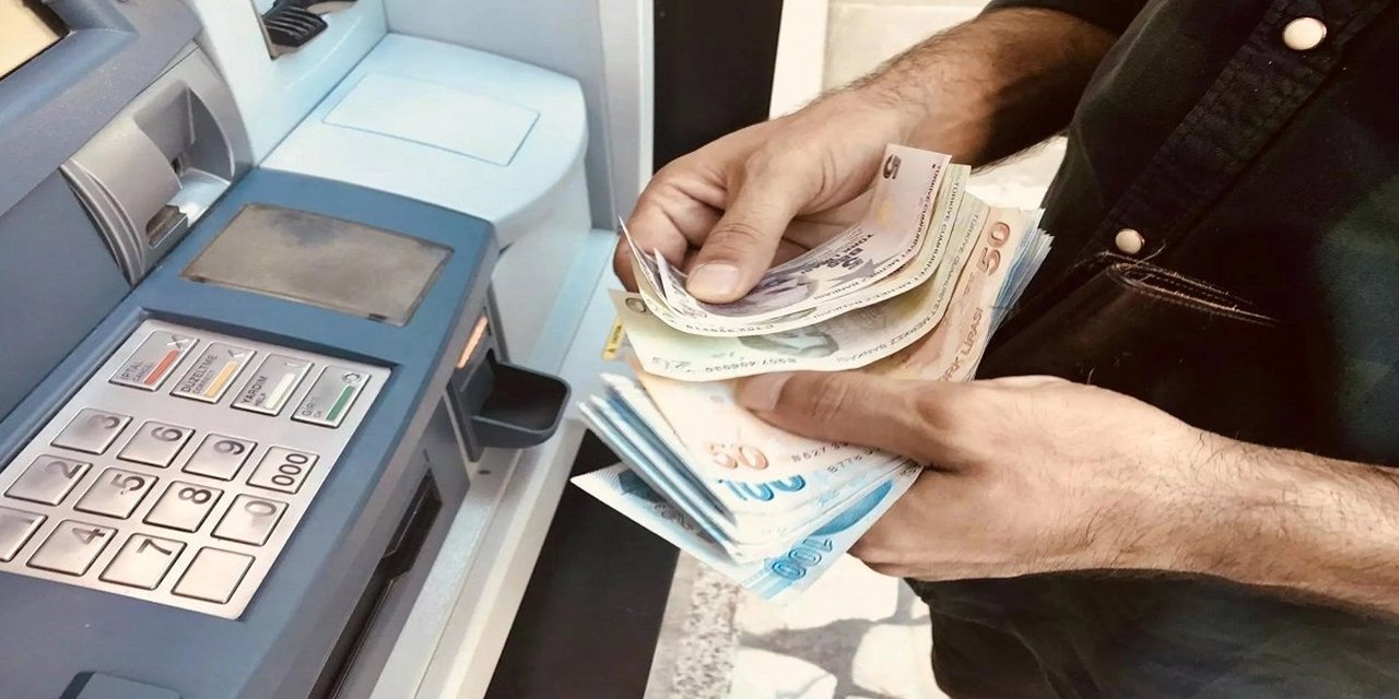 ATM'lerden para çekmede yeni dönem pazartesi günü başlıyor! İşte detaylar