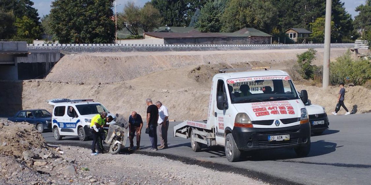 Konya’da otomobilin çarptığı elektrikli bisiklet sürücüsü yaralandı