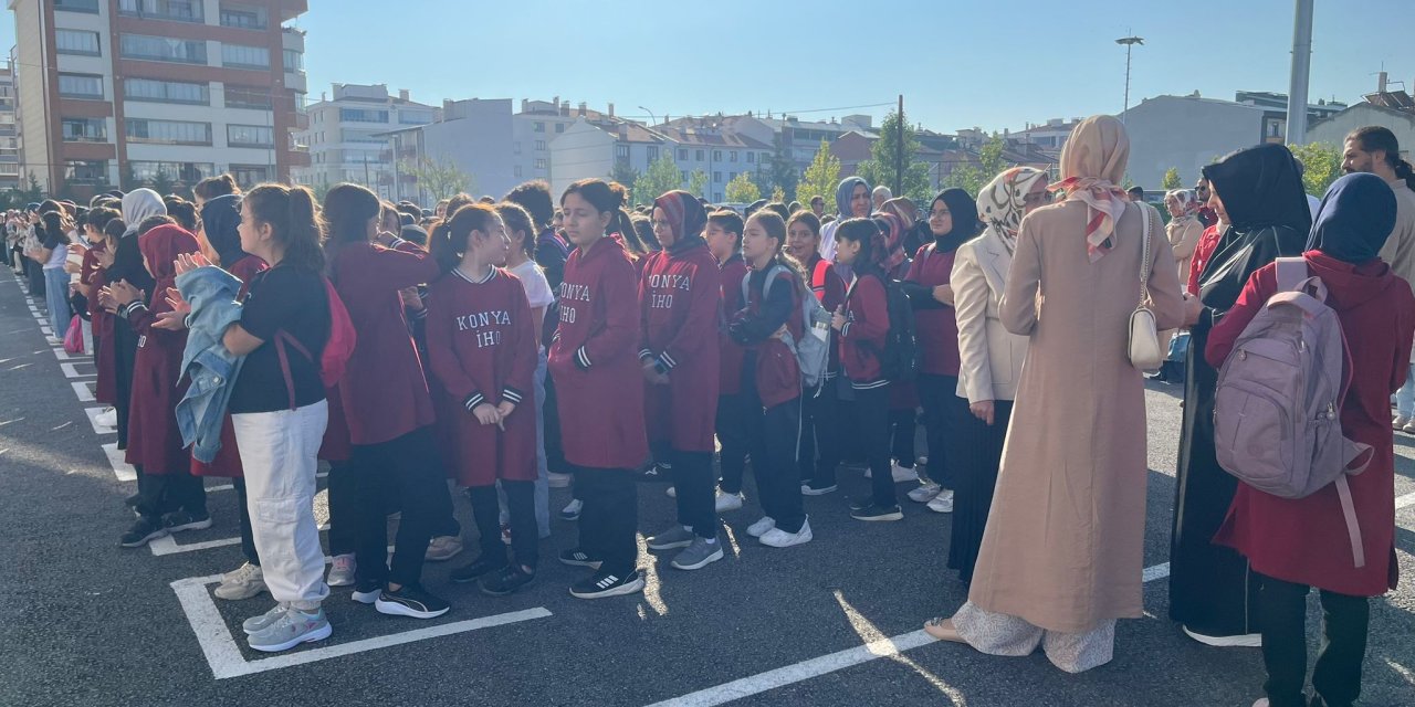 Konya’nın 72 yıllık okulunda yeni dönem böyle başladı