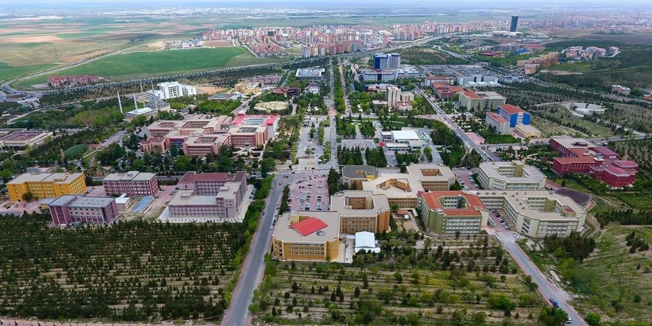 Konya Selçuk Üniversitesi’nin 16 akademisyeni dünya enleri listesinde