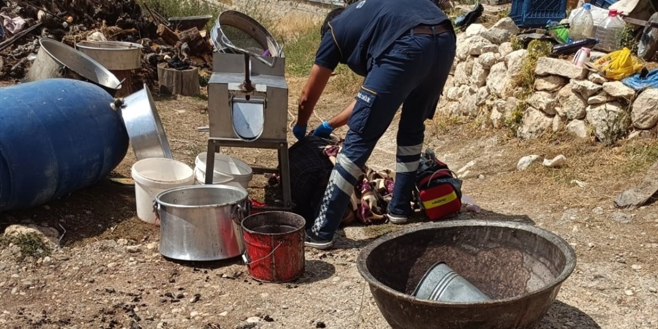 Yol kavgası! Baba, oğul ve gelini öldürdü