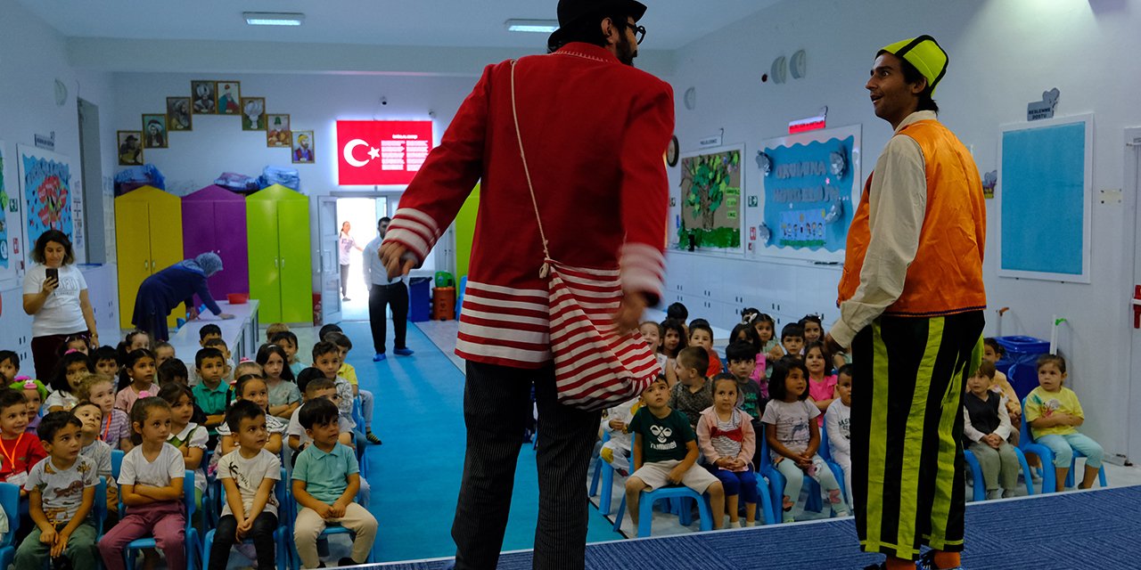 Konya Büyükşehir Medeniyet Okulu Çat Kapı Tiyatro ile 42 bin öğrenciye ulaşacak