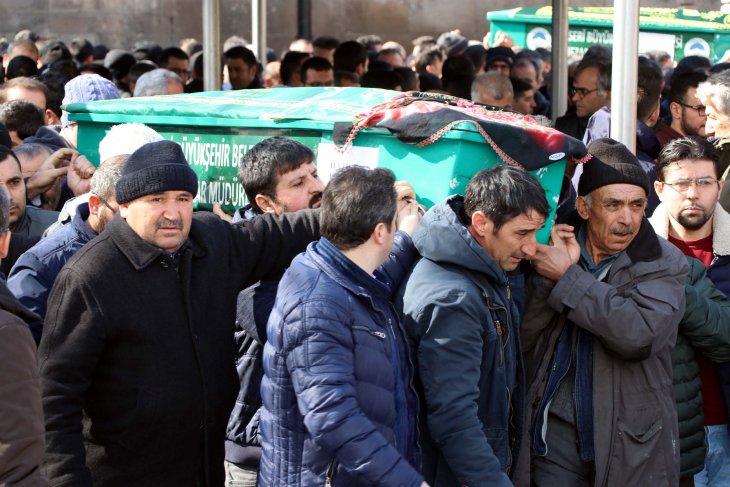 Kaza kurbanı anne toprağa verildi