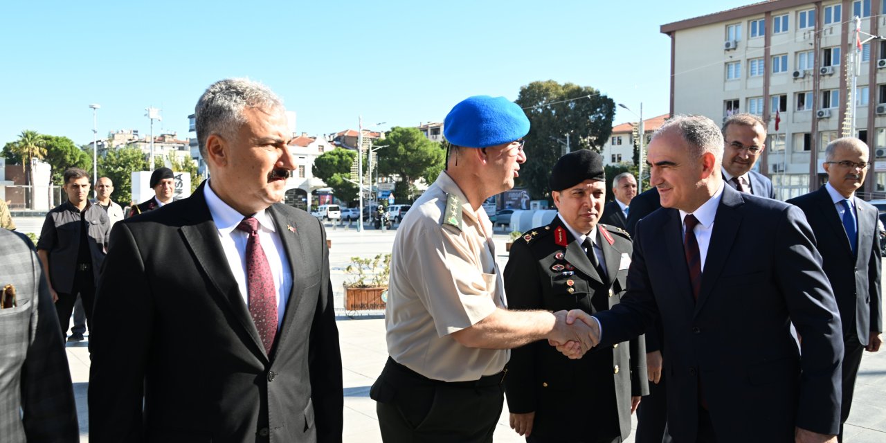 Konya'dan Manisa'ya atanmıştı: Vali Özkan göreve başladı