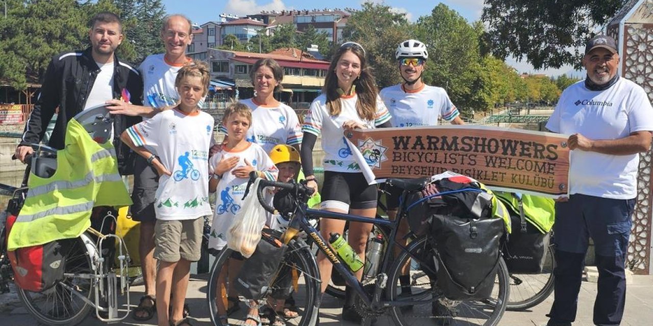 Bisikletle dünya turu! Fransız aile Konya'da mola verdi