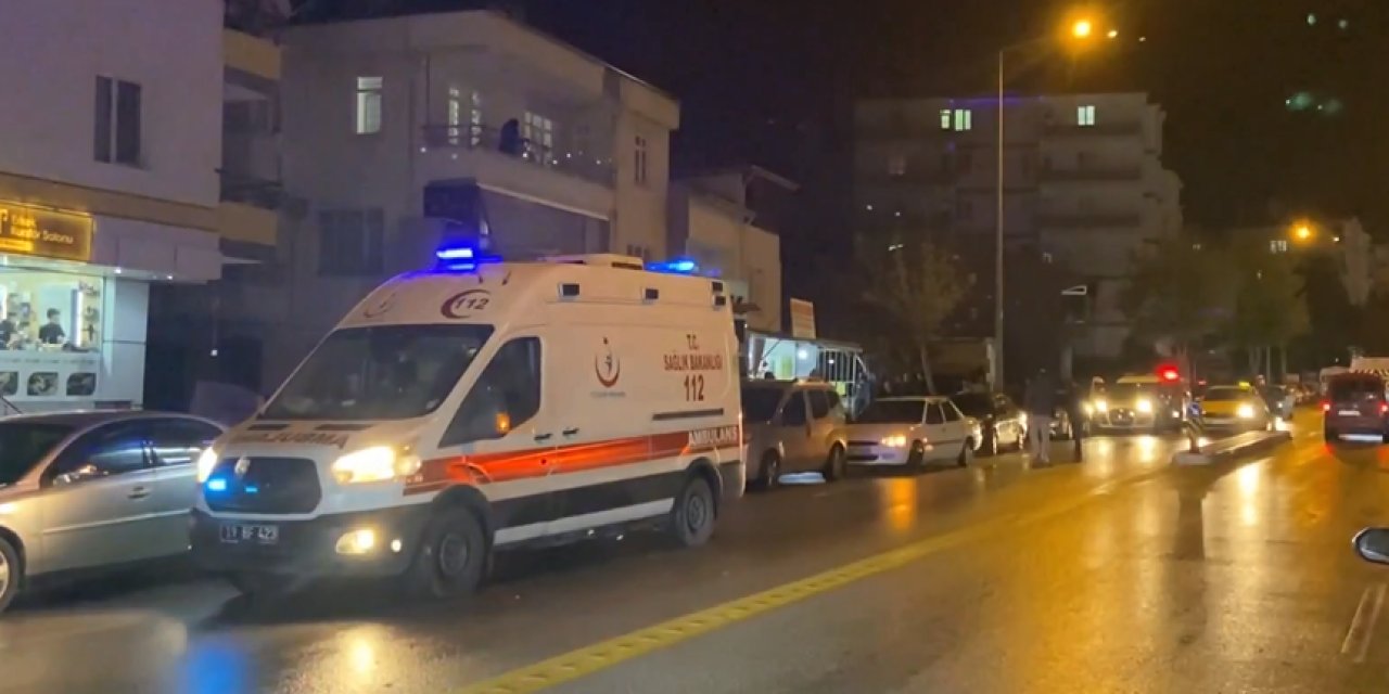 Çıkan kavgada 1 kişi bıçaklandı, 3 kişi darp edildi