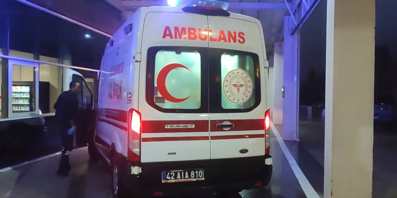 Konya’da tarlada çalışan çiftçi ayağını çapa makinesine kaptırdı