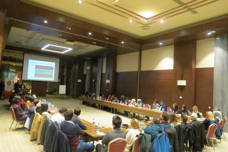 Özder'den matematik öğretmenlerine seminer