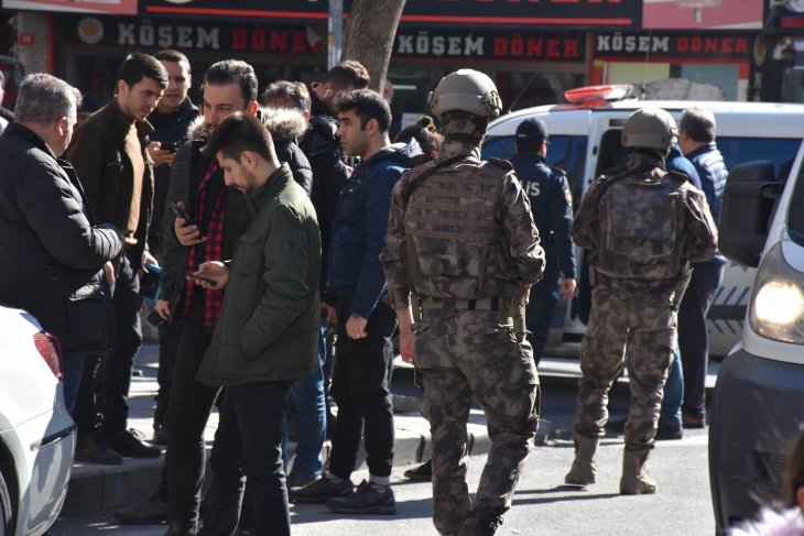 Eski ortakların silahlı kavgası kanlı bitti: Baba ve oğlu öldü, 1 yaralı