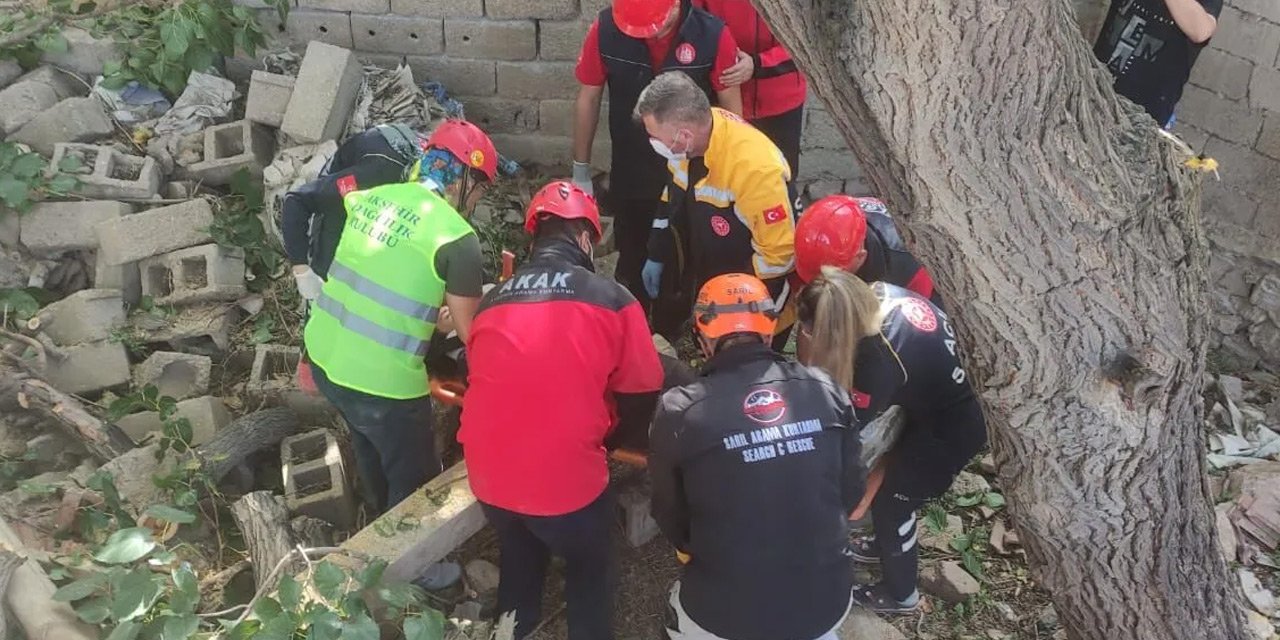 Konya’da 5,5 şiddetinde deprem! Alarma geçildi, ekipler seferber oldu