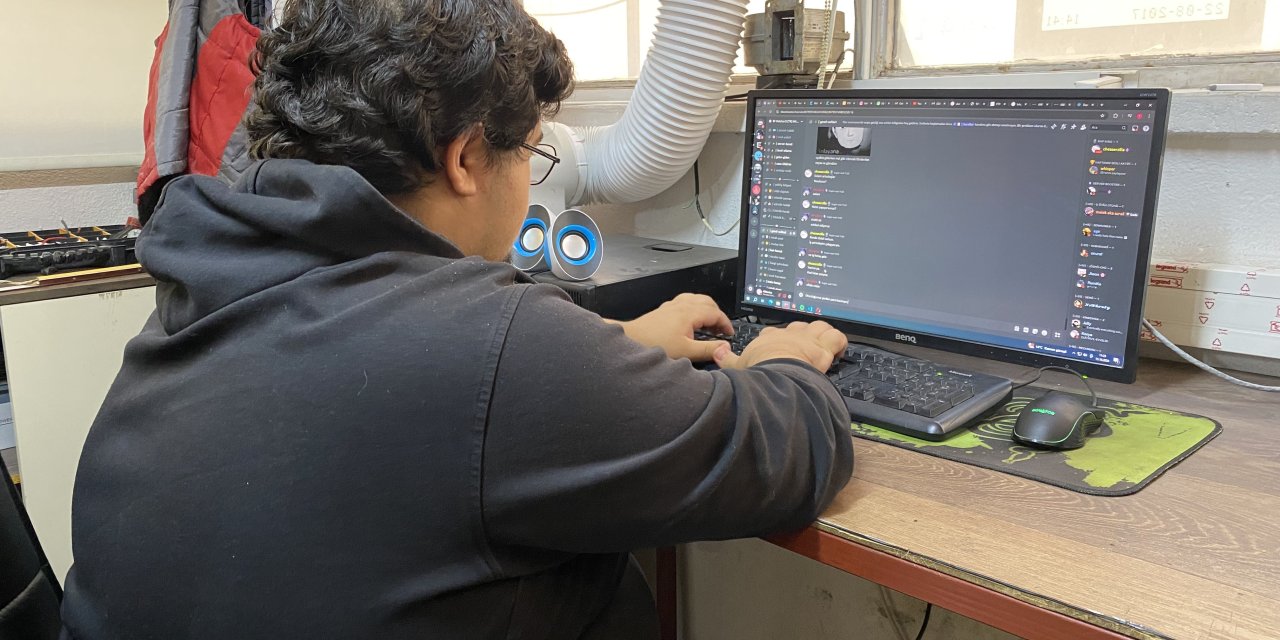 Discord'da milli değerlere ve katledilen genç kıza küfürler yağdırdılar