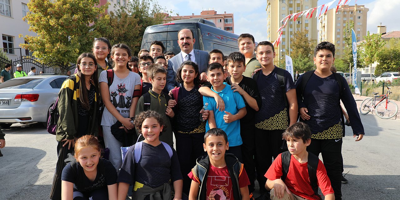 Konya Büyükşehir Belediyesi gençlere doğum günü hediyesi verecek