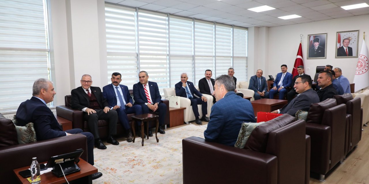 Konya Valisi Akın, muhtarları ağırladı