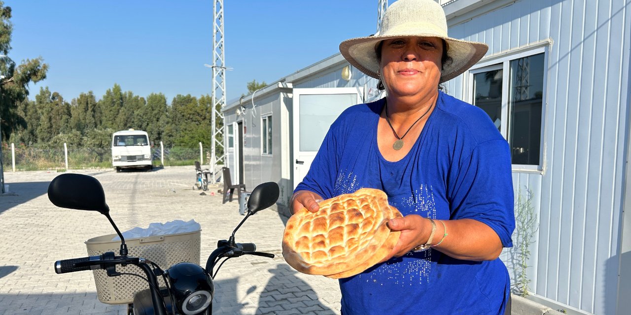 Depremzede anne, motosikletini iyiliğe sürüyor