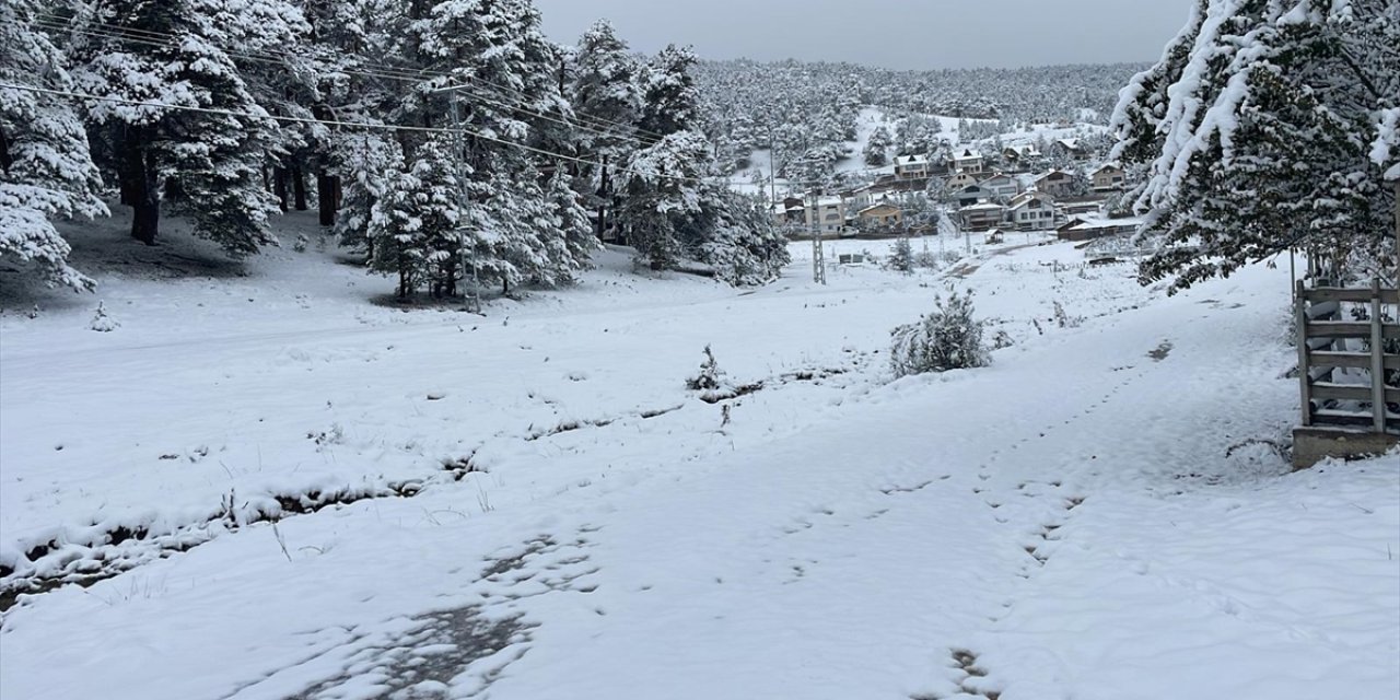 Beyaz bereket İç Anadolu’ya geldi, kar kalınlığı 5 santimetreye ulaştı