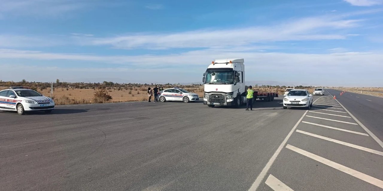 Konya’da jandarma ekipleri kural ihlal edenlere göz açtırmadı