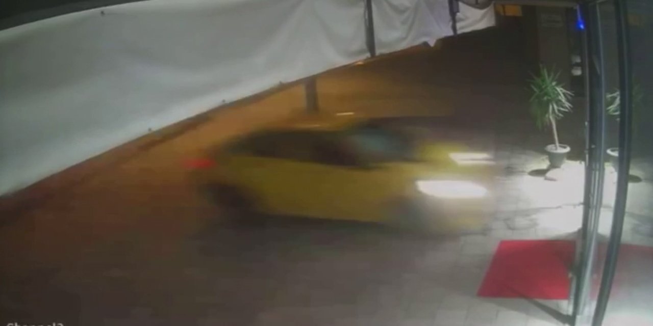 Kontrolden çıkan taksi son sürat iş yerine daldı