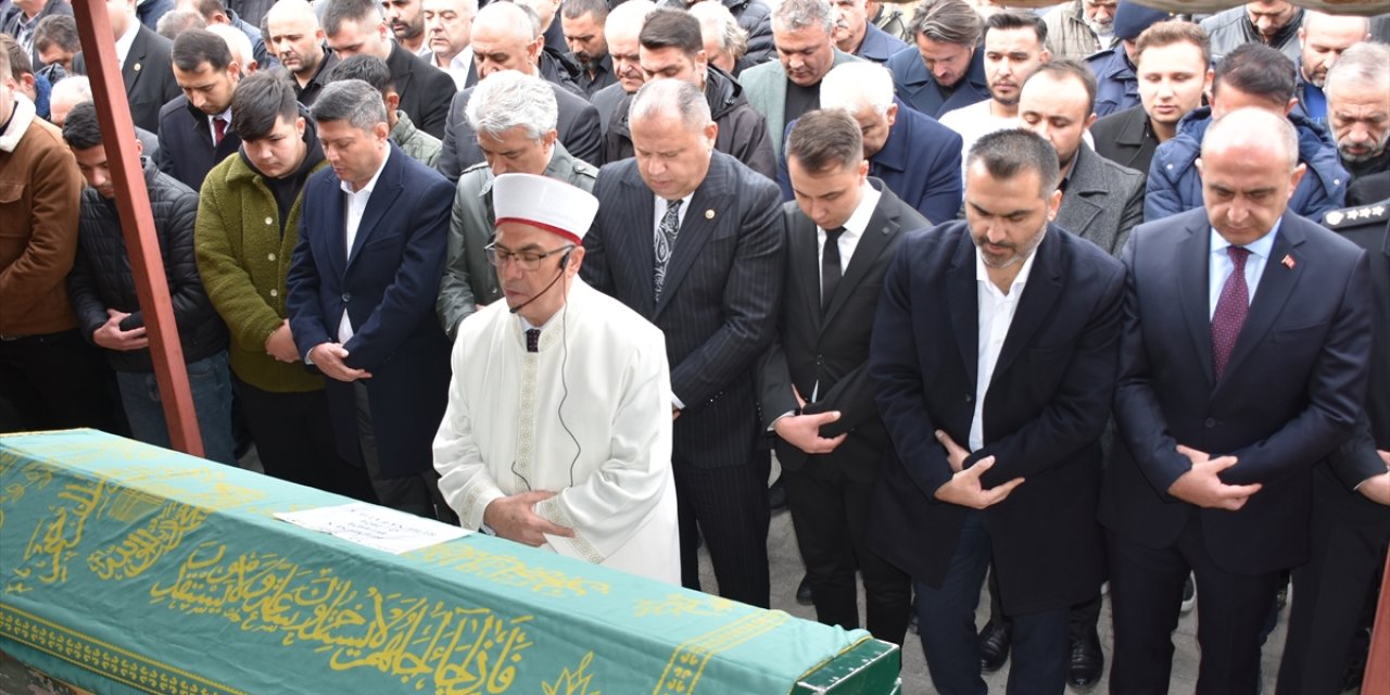 İşe almadığı için kuzeni tarafından öldürülen Başkan Hilmi Şen toprağa verildi