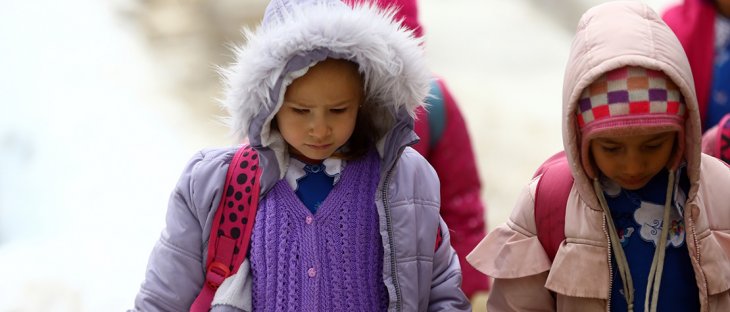 Konya'da öğrencilerin karda zorlu eğitim yolculuğu