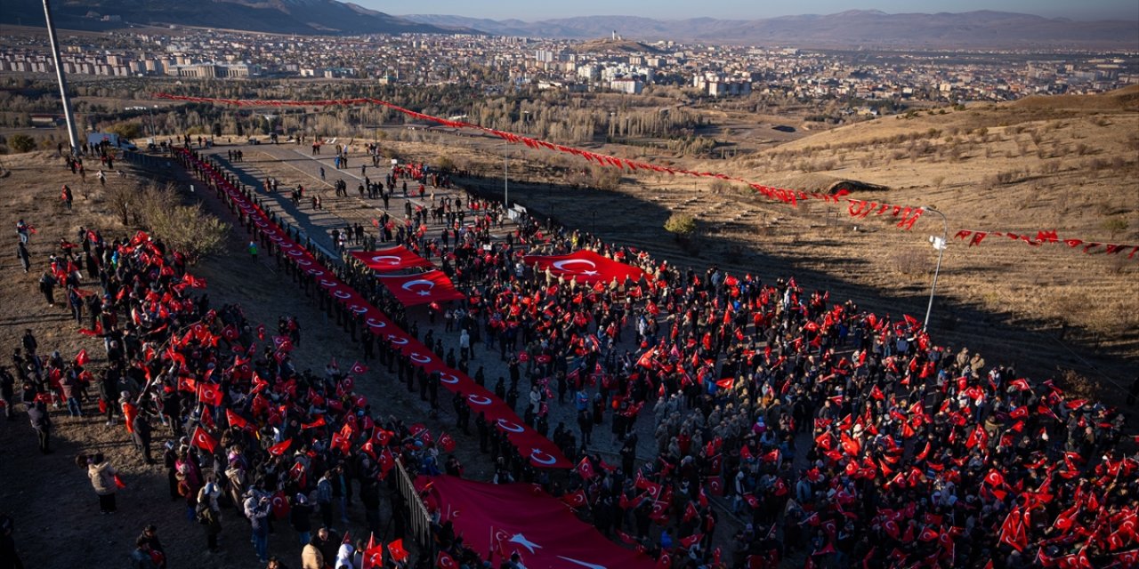 Aziziye Destanı'nın 147'nci yılında "ecdada saygı" yürüyüşü