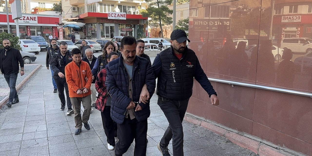 19 yıl sonra aydınlatılan kız kardeşler cinayeti zanlıları adliyede