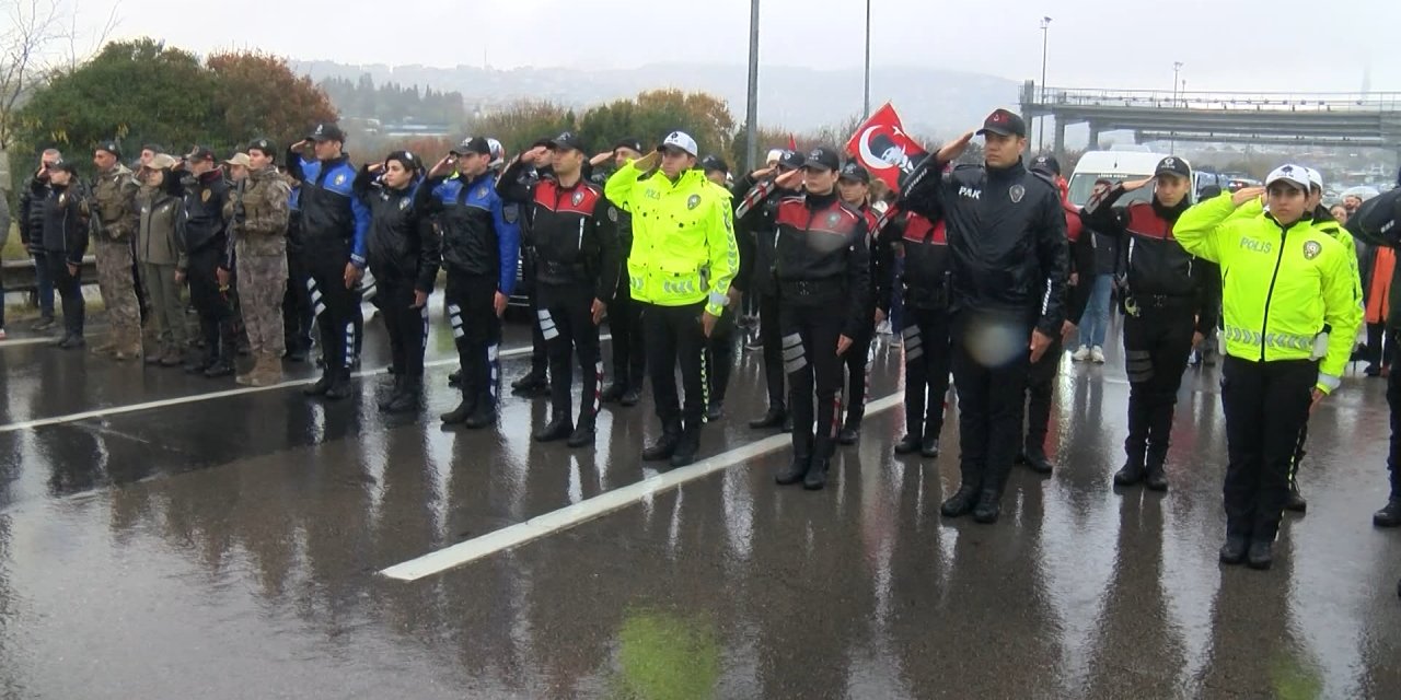 15 Temmuz Şehitler Köprüsü'nde 09.05'te hayat durdu