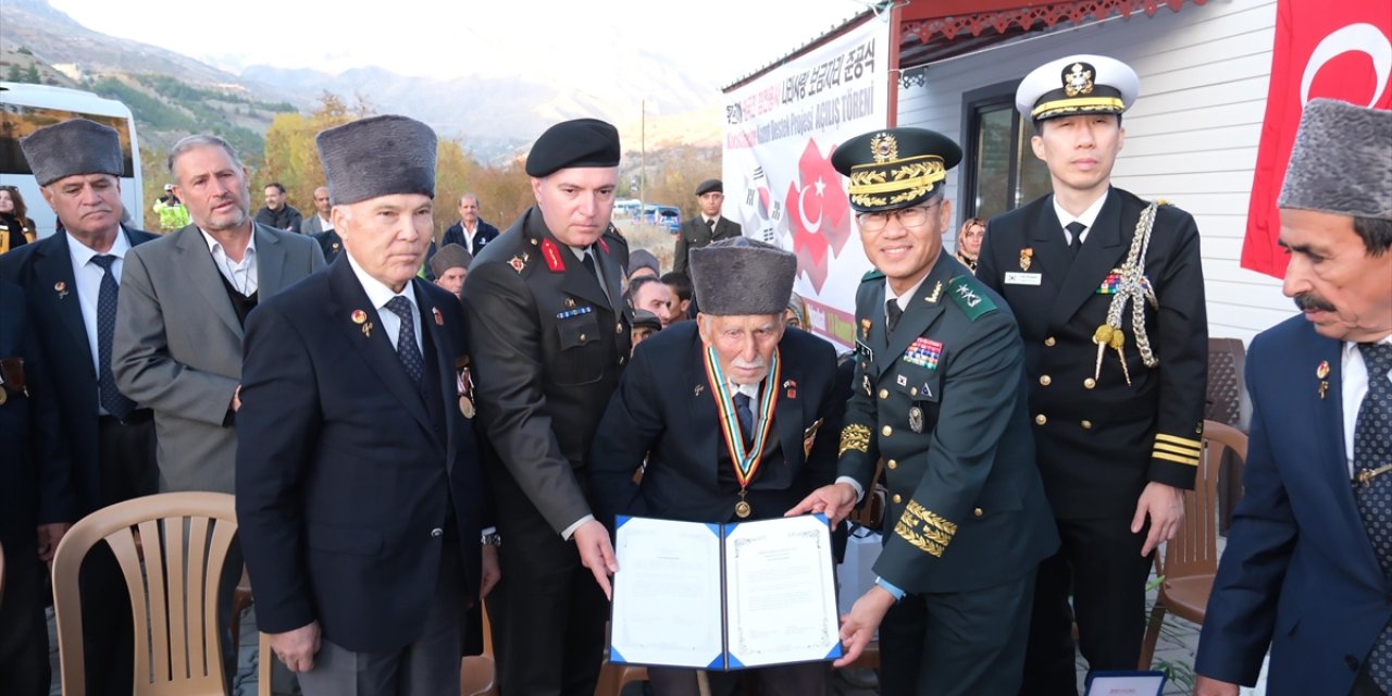 Güney Kore depremzede 2 gaziye ev yaptırdı