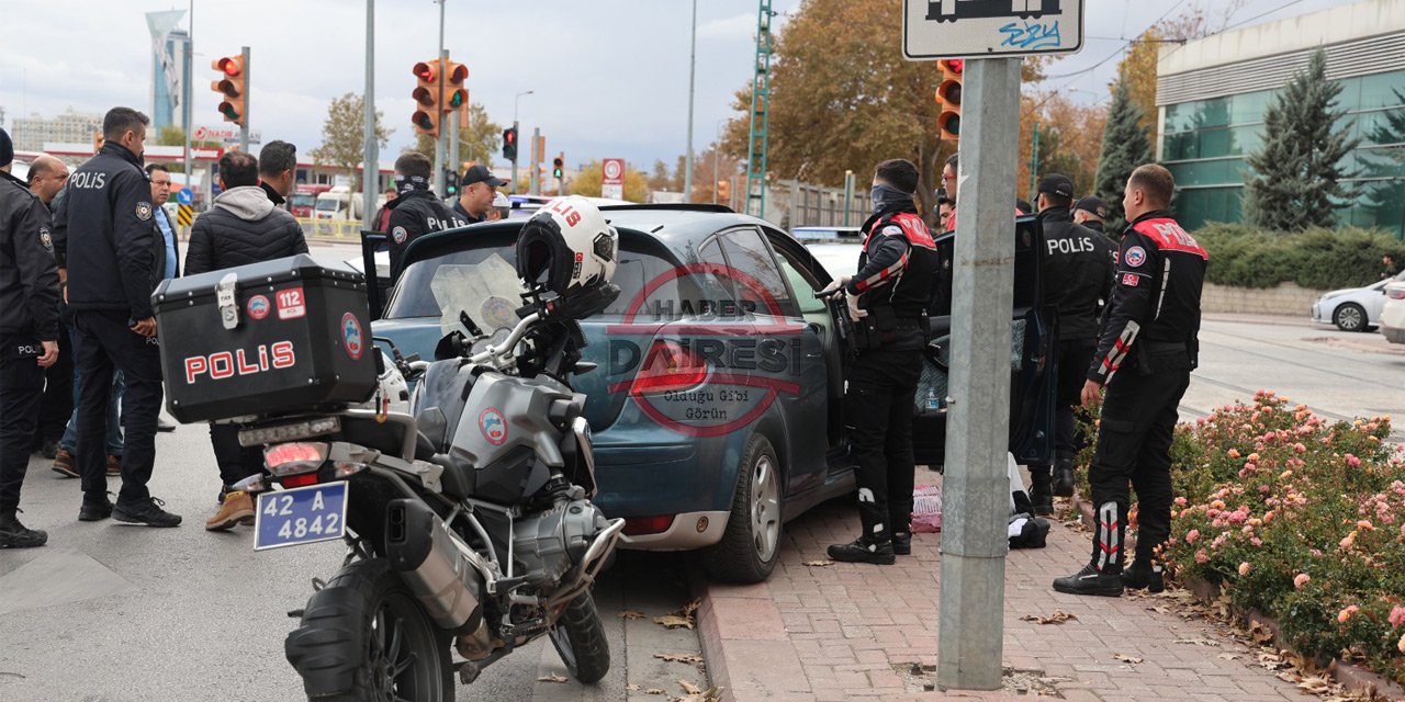 Konya’da hareketli dakikalar! O kaçtı, polis kovaladı