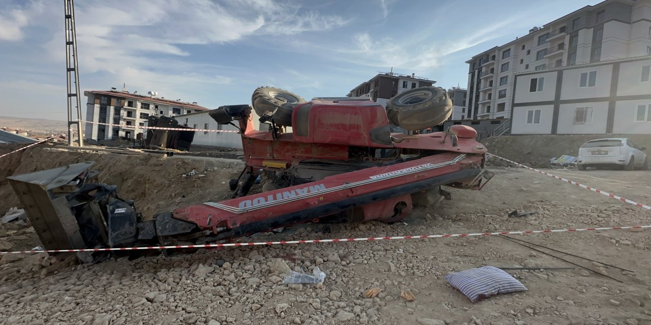 İki gencin kepçeyle oyunu ölümle bitti! O anlar kamerada