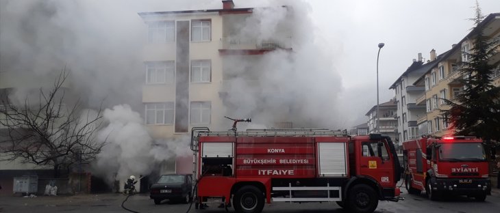 Konya'da apartmanda korkutan yangın!