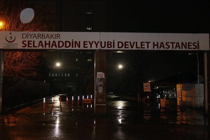 Düğünde husumetli ailelerin kavgasında 9 kişi yaralandı