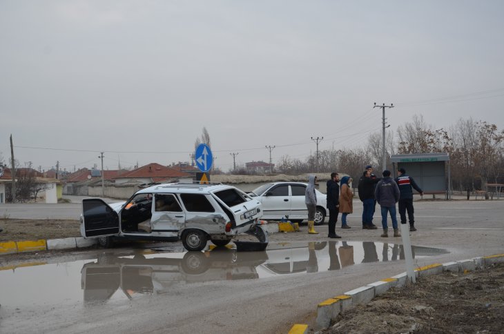 Konya'da trafik kazası: 4 yaralı