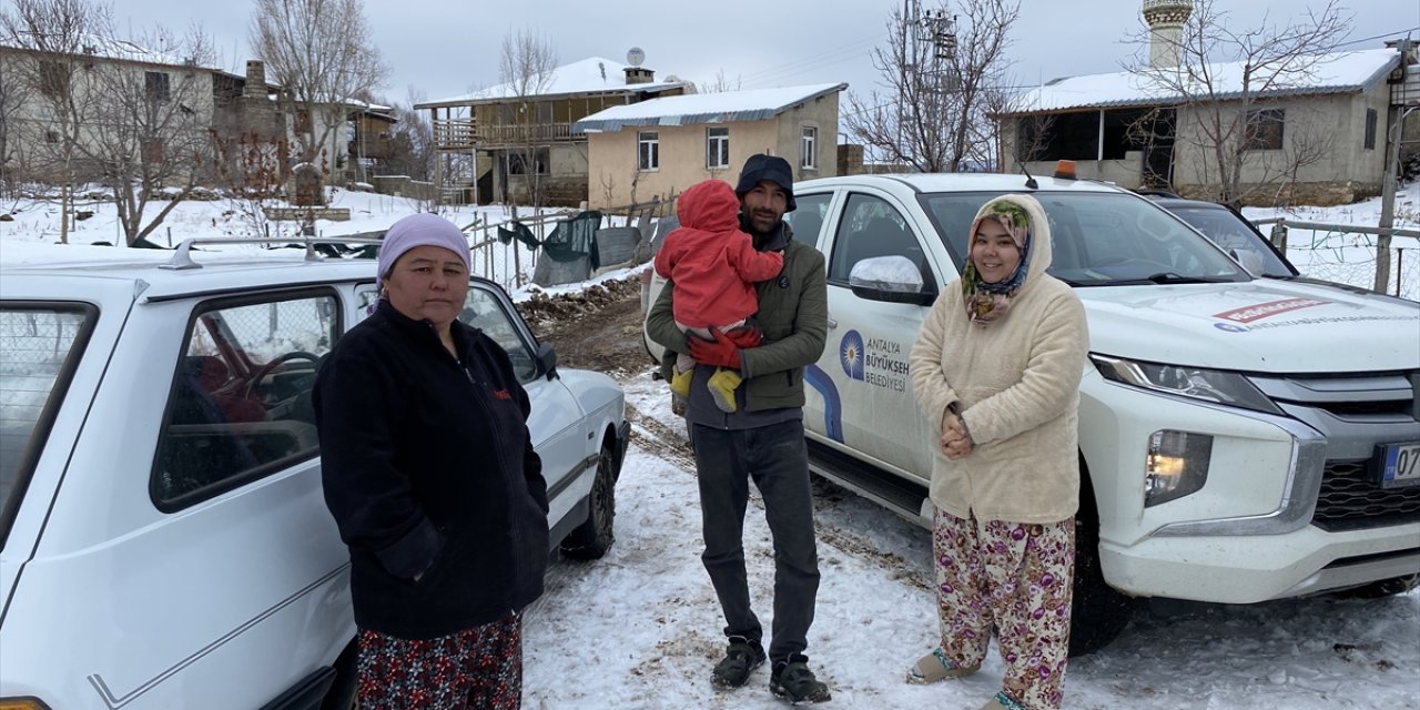 Konya sınırındaki yaylada mahsur kalan 3 aile kurtarıldı